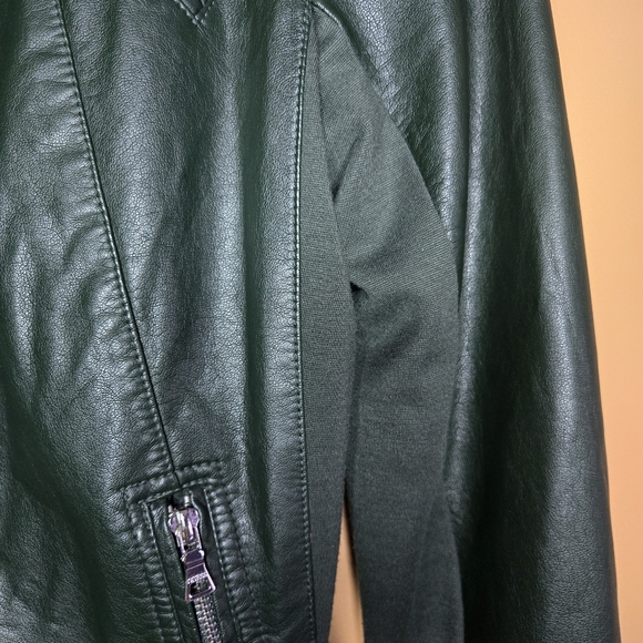 Guess Green Bomber Biker Vegan Leather Jacket, M (PTP=18") - Picture 5 of 15